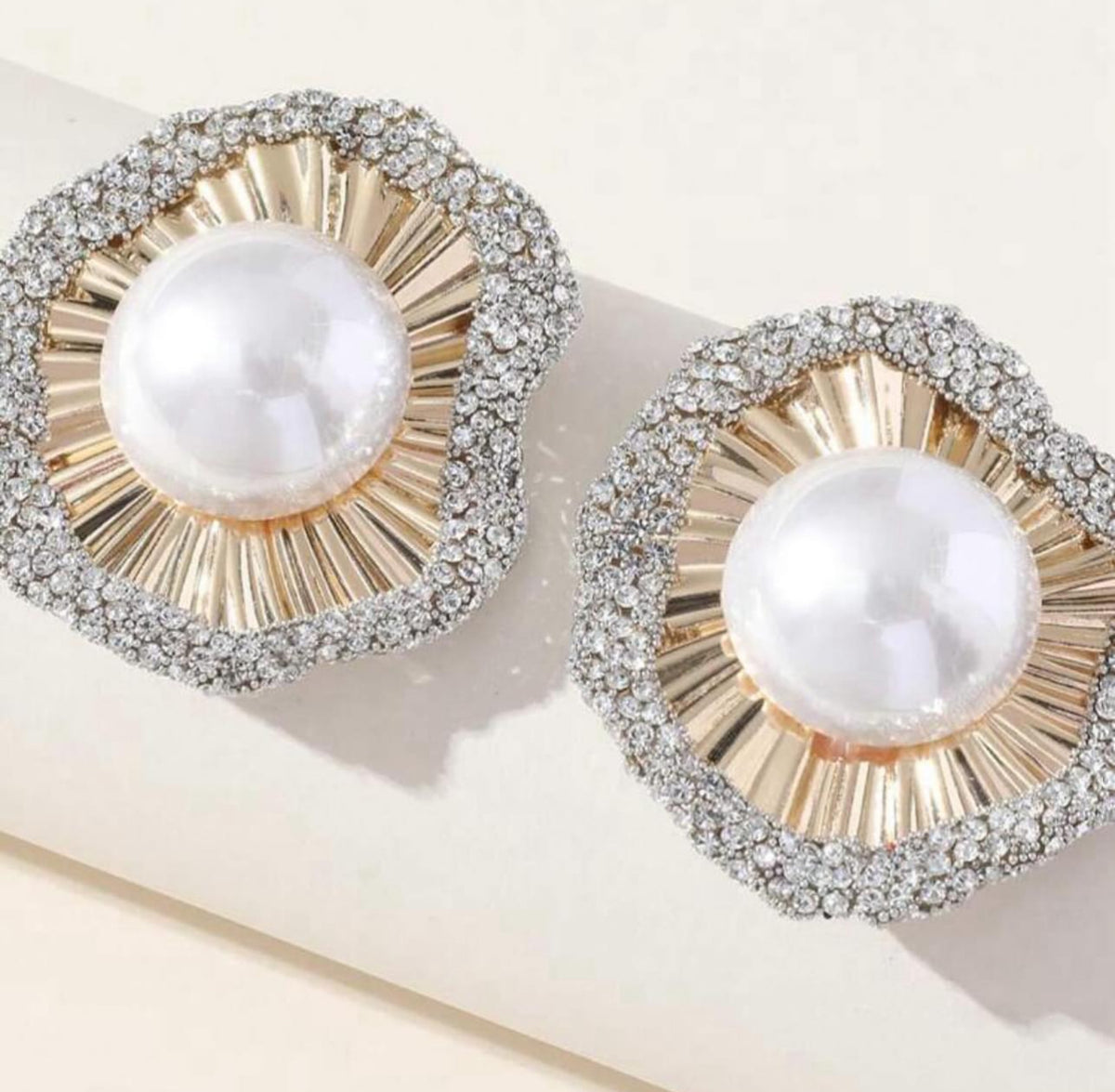 Rhinestone Pearl Accent Round Stud Earrings