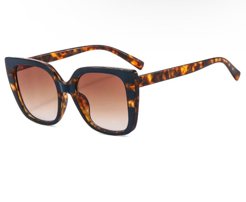Claudia Eyeglasses (Clear Lens)