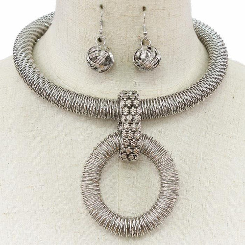 Zuri Necklace Set