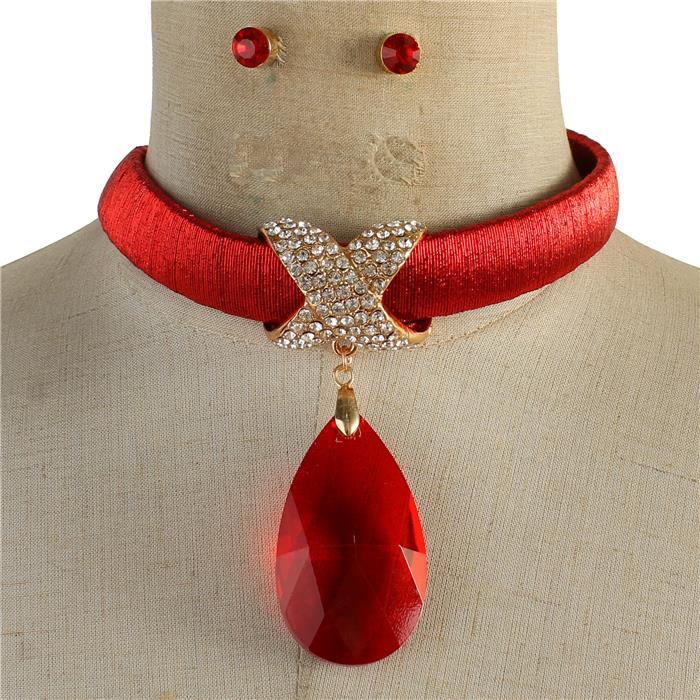 Fantasy Teardrop Choker