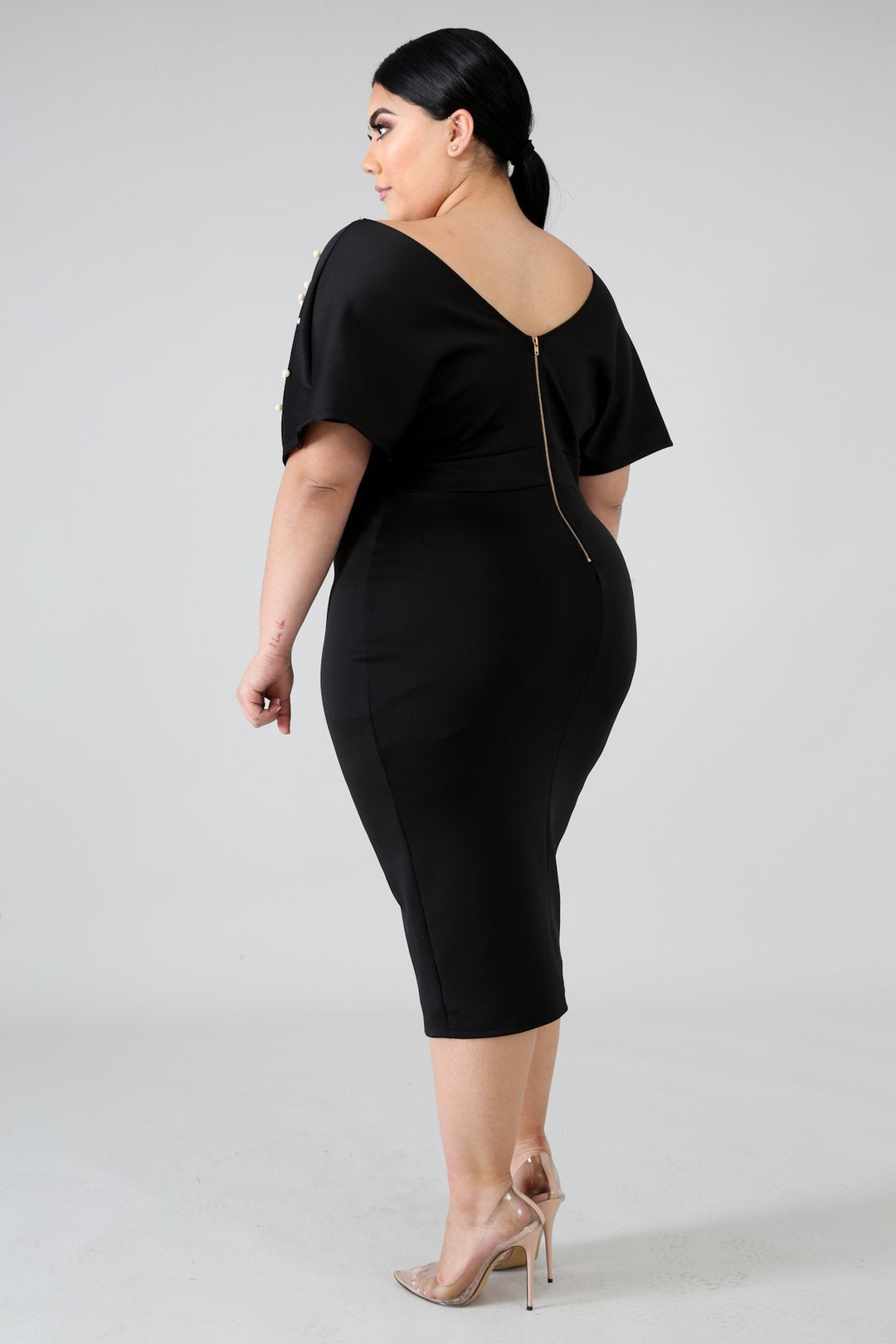 Elegant in Pearls Bodycon Dress Paparazzi Ready Elegant in Pearls Bodycon Dress Paparazzi Ready