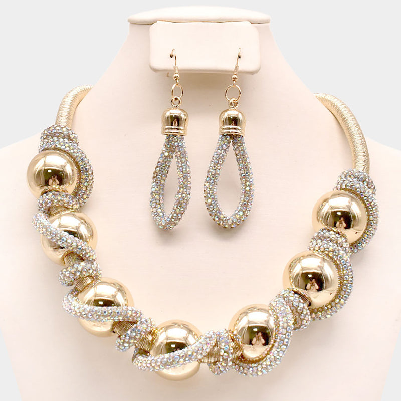 Twisted Fashion Necklace Set